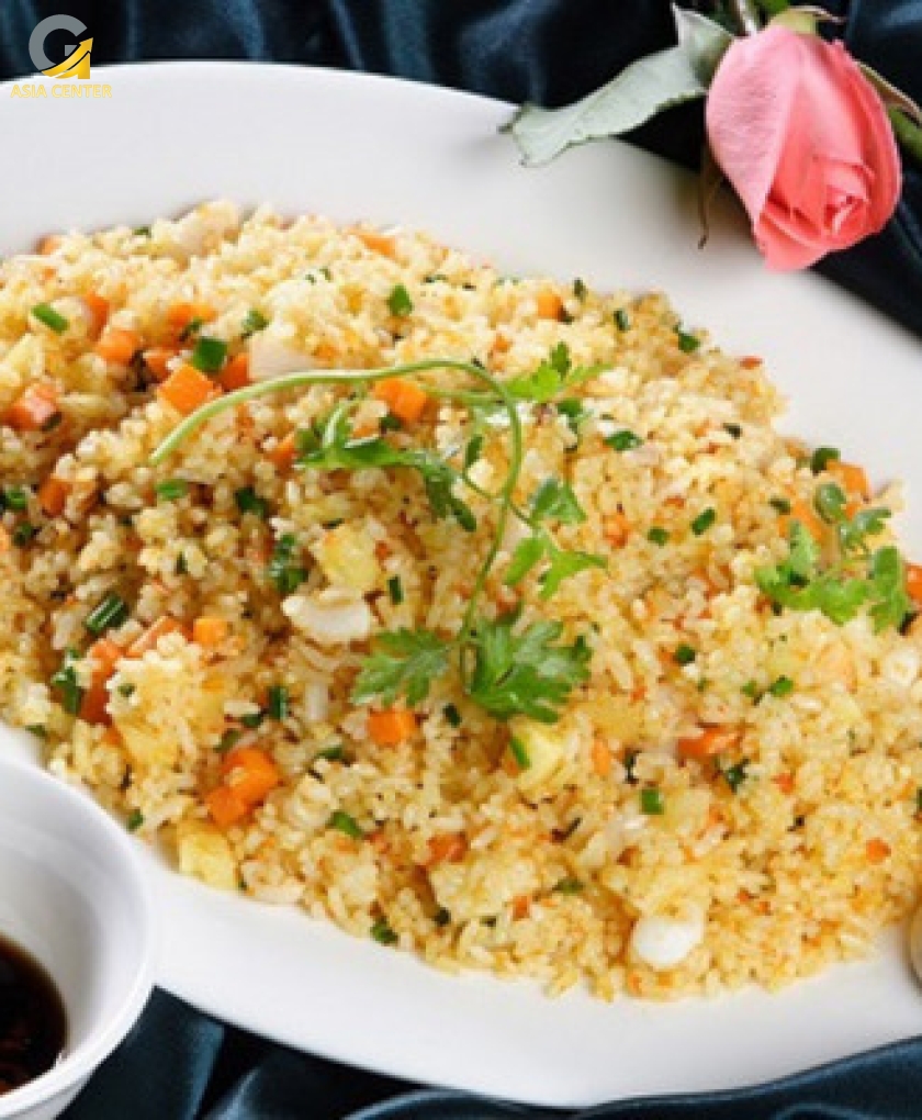 Cơm Chiên Cá Mặn + Gà Xé