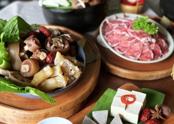 Lẩu Đuôi Bò + Mì Trứng