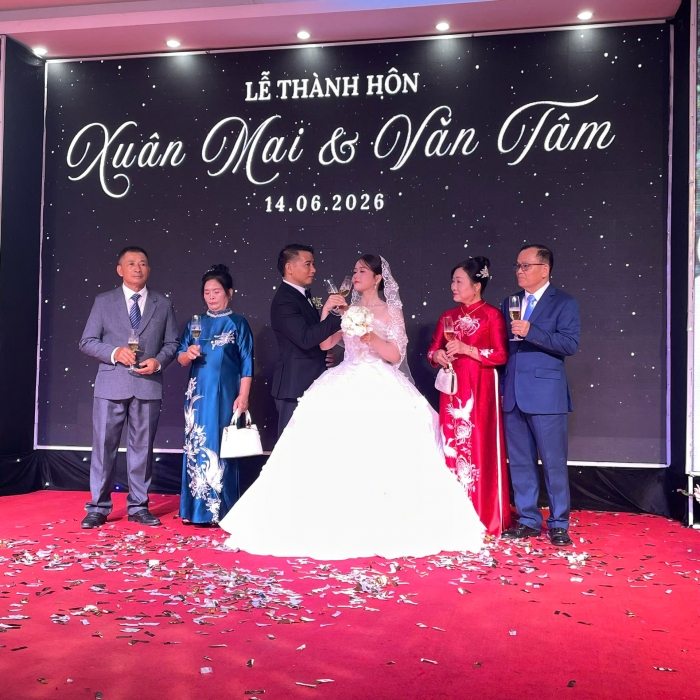 Xuân Mai & Văn Tâm