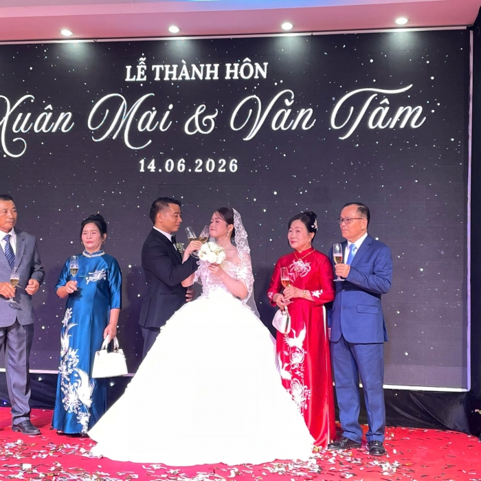 Xuân Mai & Văn Tâm