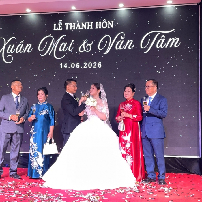 Xuân Mai & Văn Tâm
